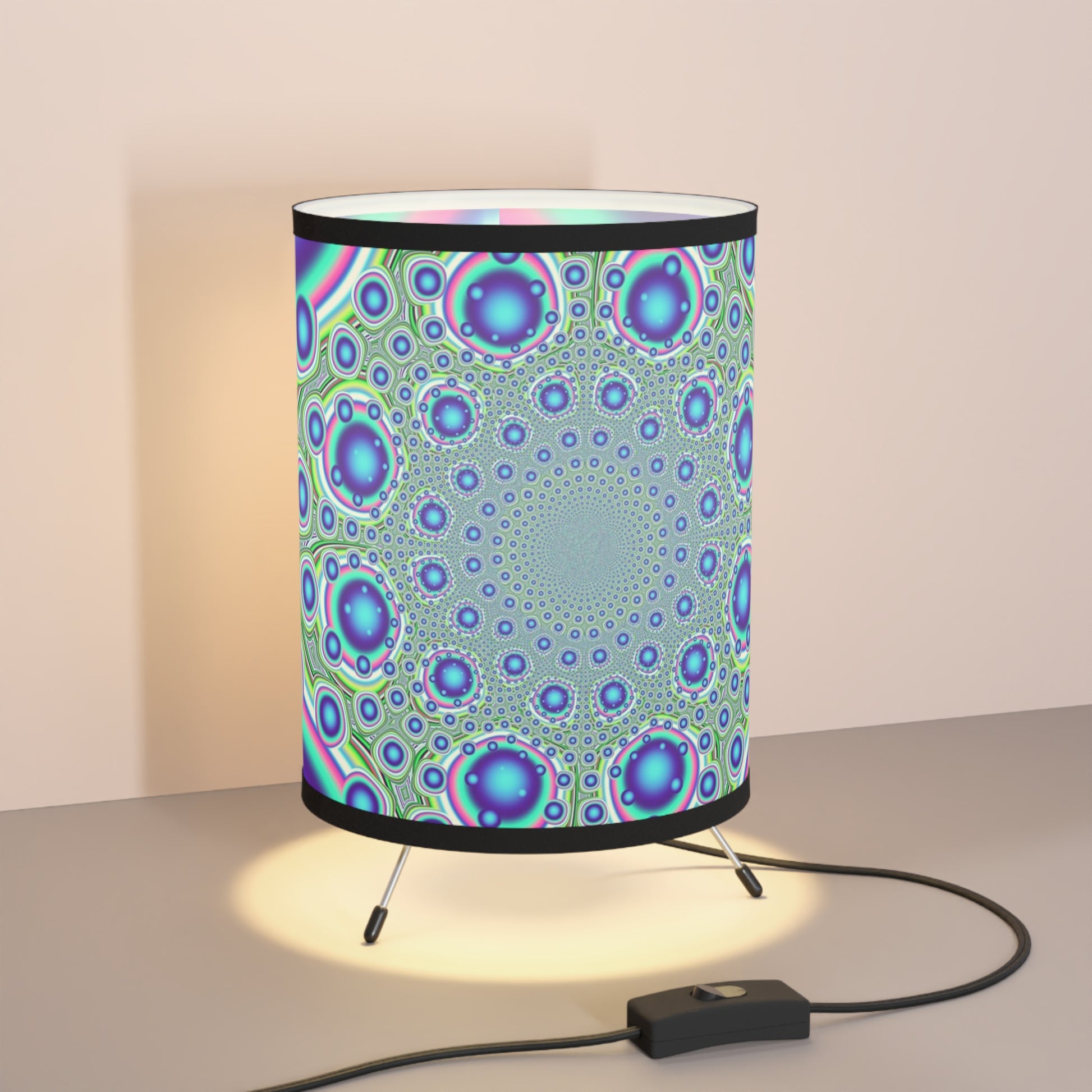 Decorative mood lamp with a high-quality fractal print lamp shade. - The base of this product is made of galvanized steel, ensuring durability and stability. - This high-resolution printed shade features fabric trimming for a polished and sophisticated look. - This product offers an exclusive method for adorning your living space. 